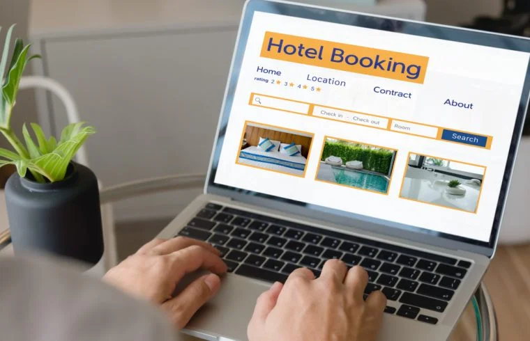 Traveltouriz Guide to Book hotels