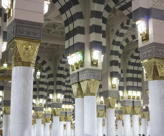 Journey to Masjid Nabawi with Traveltouriz