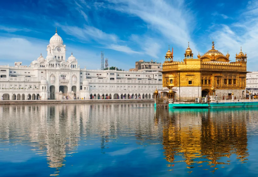 The Golden Temple Amritsar: Discover Sacred Tranquility with Traveltouriz