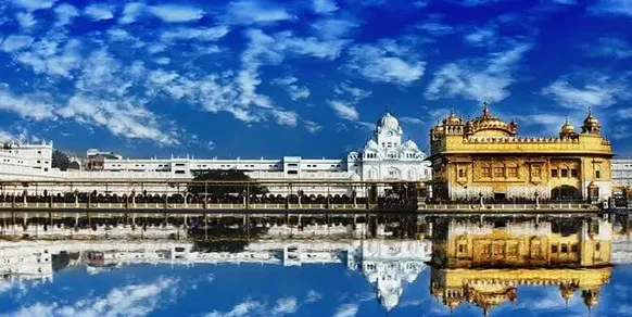 Golden Temple and Surrounding Temples Tour: Discover Sikh Devotion with Traveltouriz